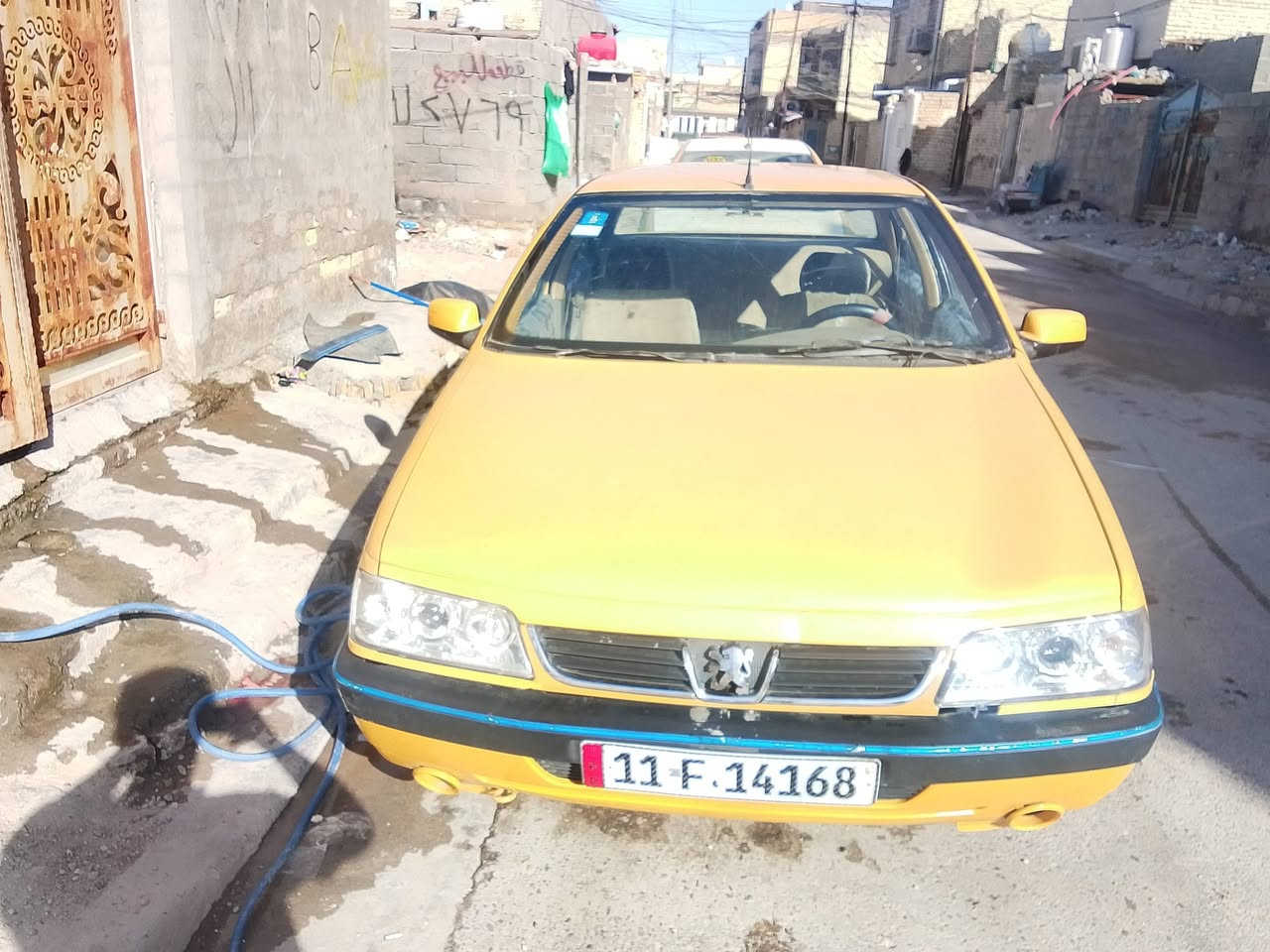بيجو لميس 15
مكينة كير خير من الله 
صدر جديد 
تبريد ثلج 
سيارة بيهة ضربة بجاملغ الخلفي والباقي كفالة 
نقص برغي مابيه 
مصفرة هيىة وغرامات 
السعر 30 قفل
***********
