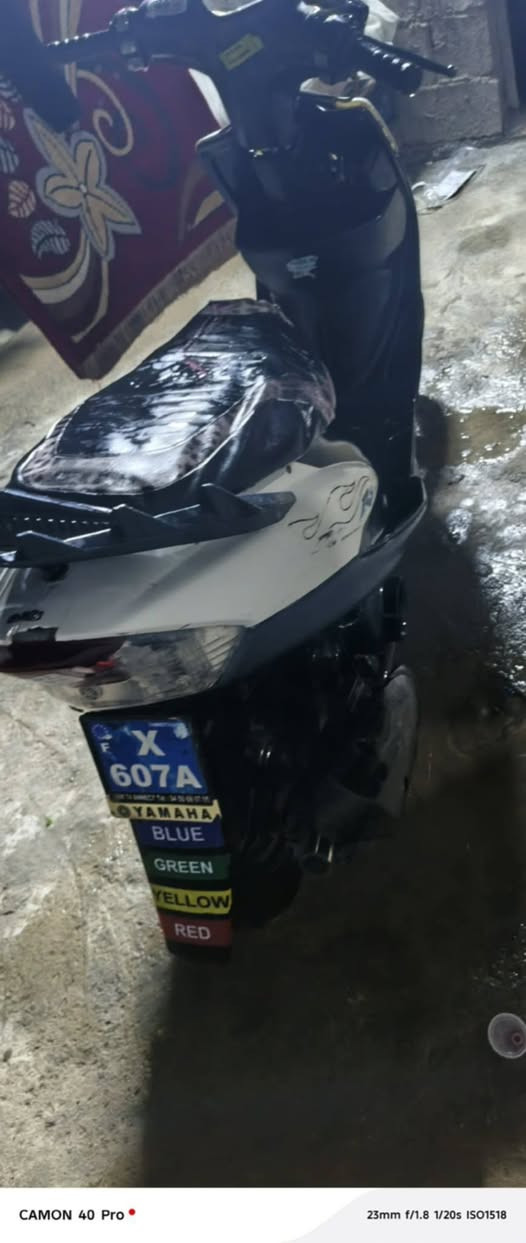 السلام عليكم 
النوع ماكس عدله
الدراجه مكفوله 
محرك اكفله الك شلعه ومعدل
الدراجه بيه تزويد خارجي
الدراجه شغاله هندر وسلف 
هورن لايت بك لايت 
بس نقصه اشاير ماتشتغل لان ماحاط كلوبات
الدراجه خير من الله السعر خاص 
الموشراي لايدخل ويتعبني


**إذا كنت صاحب هذا الإعلان وتريد حذفه لأي سبب، رجاءا أرسل رسالة إلى الدعم الفني**