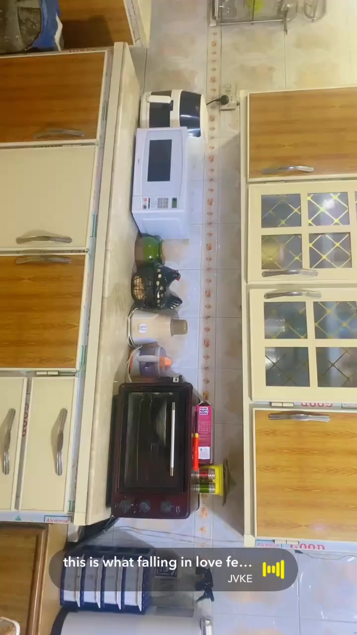 هلو بنات كاونتر مرمر مترين ارضي وملحق وسنك متر ونص هم مرمر  نضيف رايدي ب٢٥٠ وبي مجال المكان بغداد الشعب مستعجلين على بيعته


**إذا كنت صاحب هذا الإعلان وتريد حذفه لأي سبب، رجاءا أرسل رسالة إلى الدعم الفني**