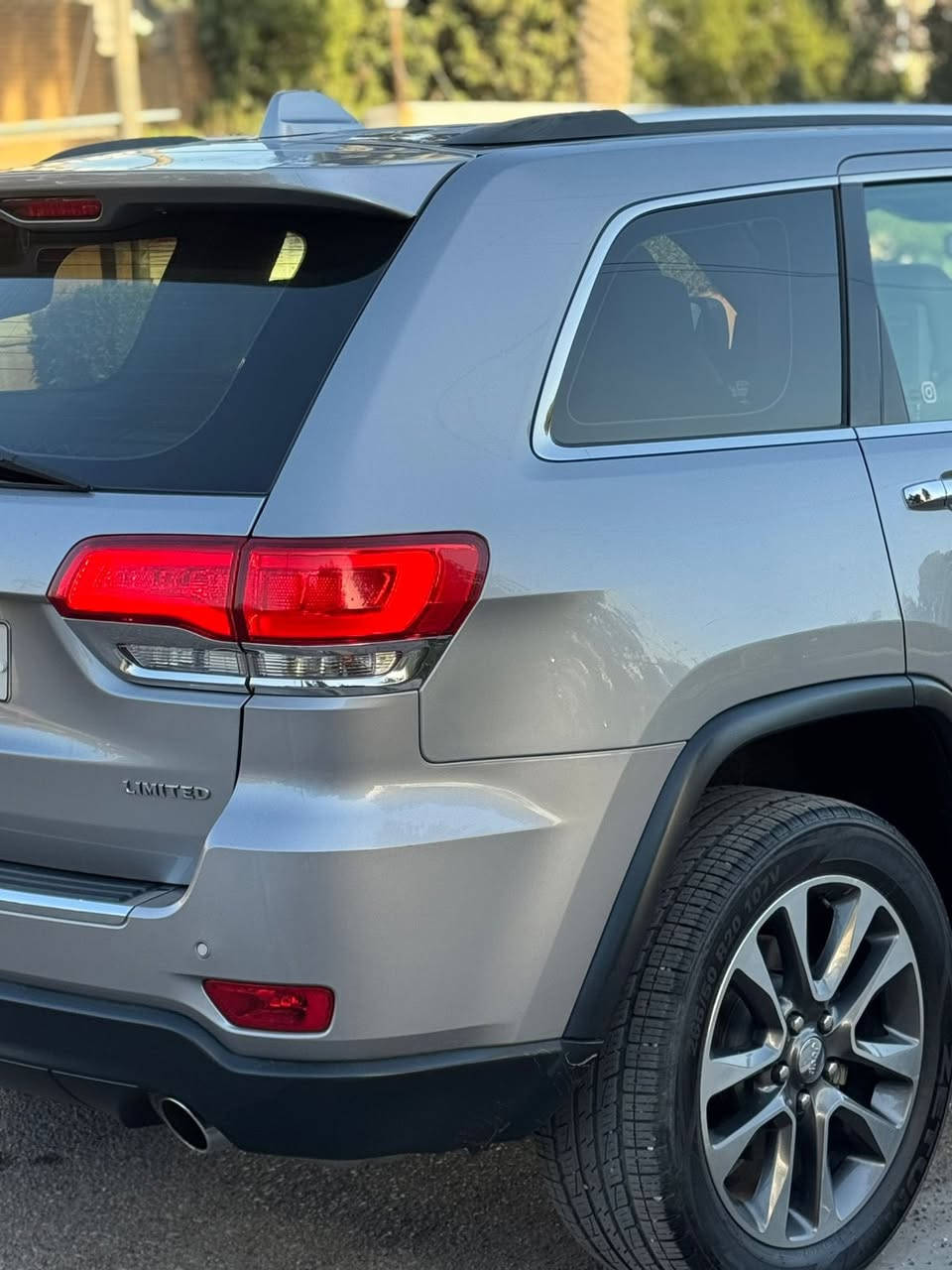 ا سلام وعليكم جيب موديل 2018 لمتيدد بلاس ٣شاشات مكفوله كفاله عامه من الصبغ والتبديل والبارد وكلشي على وضع الشركه السعر 257وبيهة مجال جدا بسيط سياره جديده بمعنى الكلمه بل كارتون مابيهة كل نقص كير محرك تبريد صدر تايرات دواخل على وضع الشركه فول الفول رقم اربيل تريد تحويل او وكاله اني حاضر ماشيه 85 المواصفات بانوراما شاشات ماوس فور ويل مري شفط جنطه كهرباء تشغيل عن بعد فول نيكلات سياره ربع متصرف عليهة وعليهة ادامه كامله ولاكلوب مشتغل بل دشبول للاستفسار  مكاني بغداد حي الاطباء ***********
