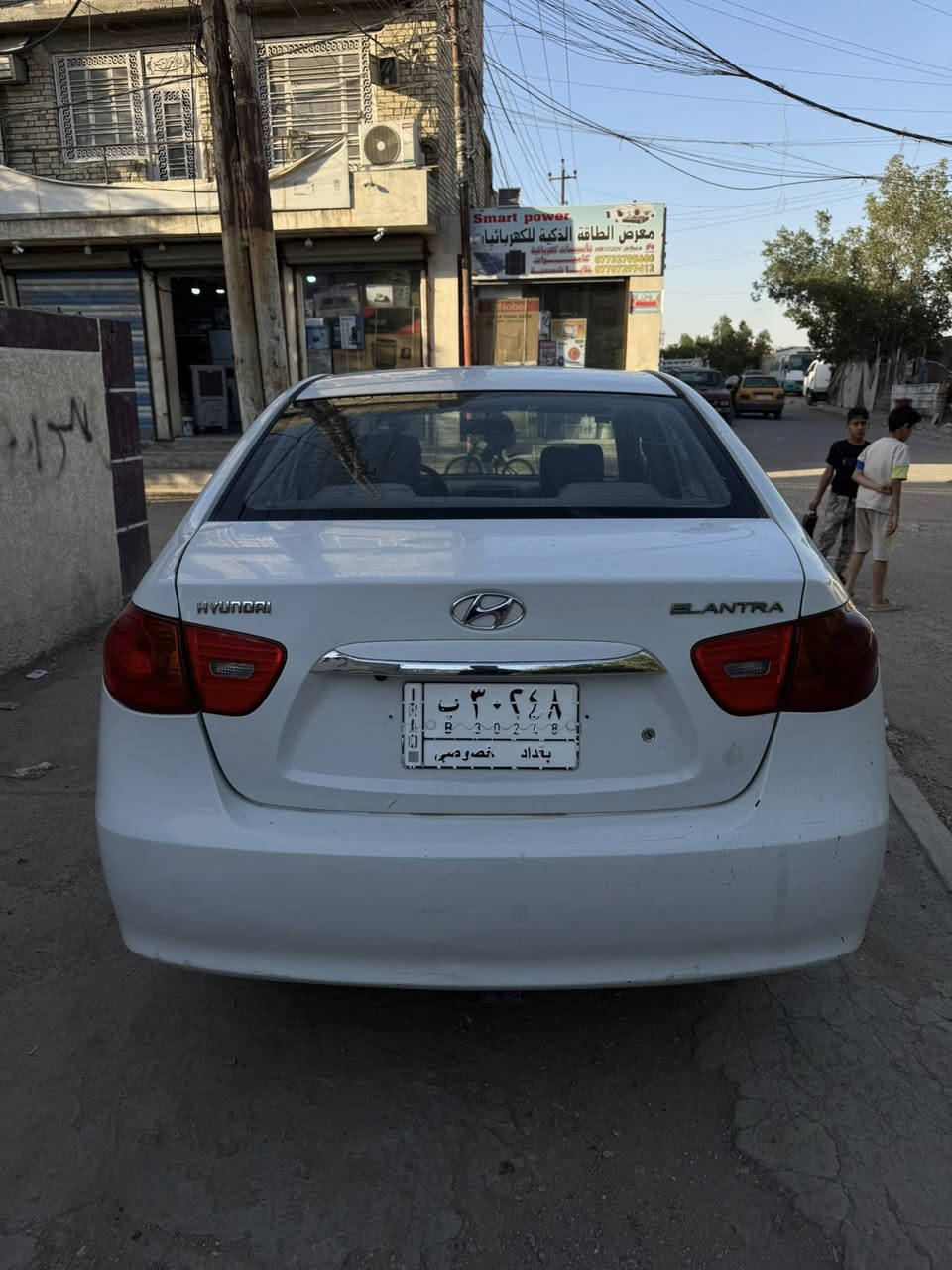 السلام عليكم سياره الانتره مديل 2010 رقم بغداد بأسمي سياره بيها صبغ عام سياره جاهزه من كلشي السعر80$ مكاني بغداد البلديات 
***********
