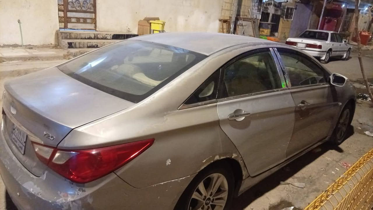 موديل 2011 كوري السعر 85 العنوان حيانيه الرقم ***********
