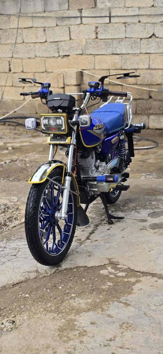 سلام عليكم 
نامه برو هونزدا 2025 كفاله عامه محرك 200cc
كلج عنبار دهن دسك جبير كل عيب مابيهة
دراجه مرتبه كاعده بيهه ضربه بسيطه بالتانكي مامأثره
موضحه بل صوره(الصالنصه مو وياهة)سعر 775 وبي
مجال حك الجيه مكاني ديالى منصوريه الجبل انتصل ***********
