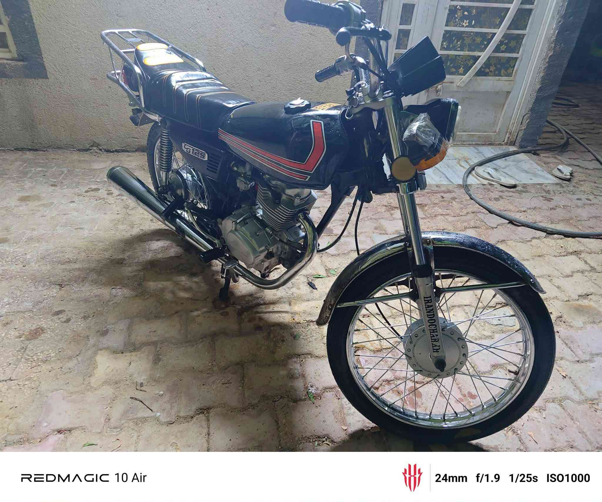 سلام عليكم إيراني للبيع أوراق اصولي موديل 2019 سعرها 550 وبيه مجال مكان كربلاء مكلف بل نشر هاذه رقم راعيها للستفسار 0785 821 2738
