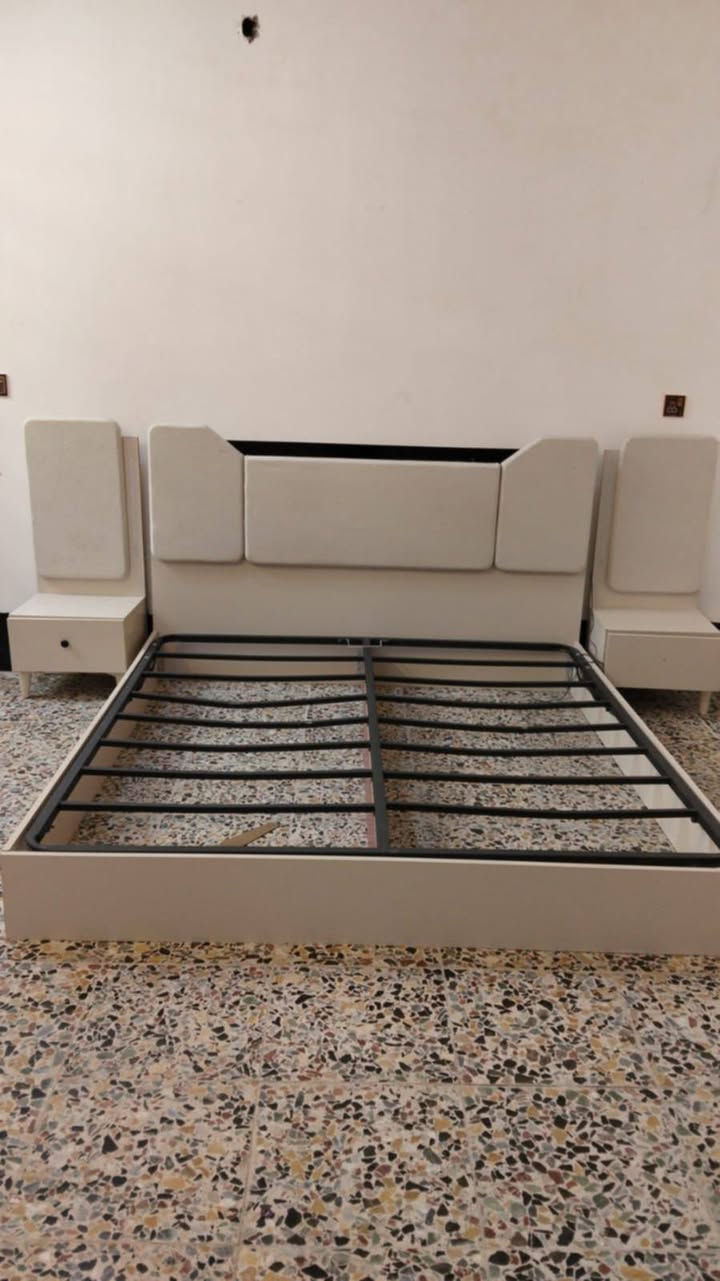 البيع  الغرفه جديده ستعمل شهر واحد بس مكانهه الدوره


**إذا كنت صاحب هذا الإعلان وتريد حذفه لأي سبب، رجاءا أرسل رسالة إلى الدعم الفني**
