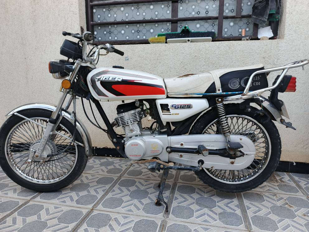 تايگر 2021 أوراق اصوليه 
السعر 450الف وبيها مجال 
مكاني بابل الشوملي 
*********** هاشمية, بابل
