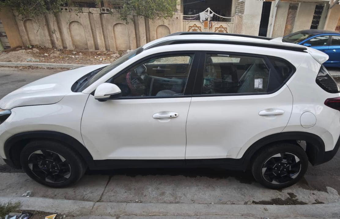 سلام عليكم 

سونت ٢٠٢٤  ماشية ٨٠٠٠ لون ابيض جان بيها ضربه بالصفحة والقبغ مال بانزين

بصمة بدون سلايد شاشه جبيره
التواصل مع رقم الهاتف فقط ***********
