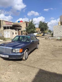 مارسدس  موديل91 مكينه 300 بلاديه السياره جاهزه رقم بغداد باسمي سنويه و...