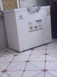 مجمده ومكيف للبيع  جاهزات  المكيف سعره ٢٠٠ قفل شغال وخير من الله اي نق...