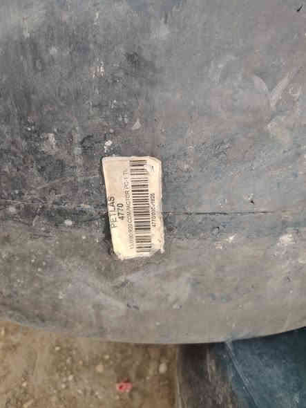 السلام عليكم للبيع اطارت حادله مطاطيه العداد 4 جديد غير مستعمل سعر الواحد 2 ورقه  مكان واسط#الصويرة  ***********
