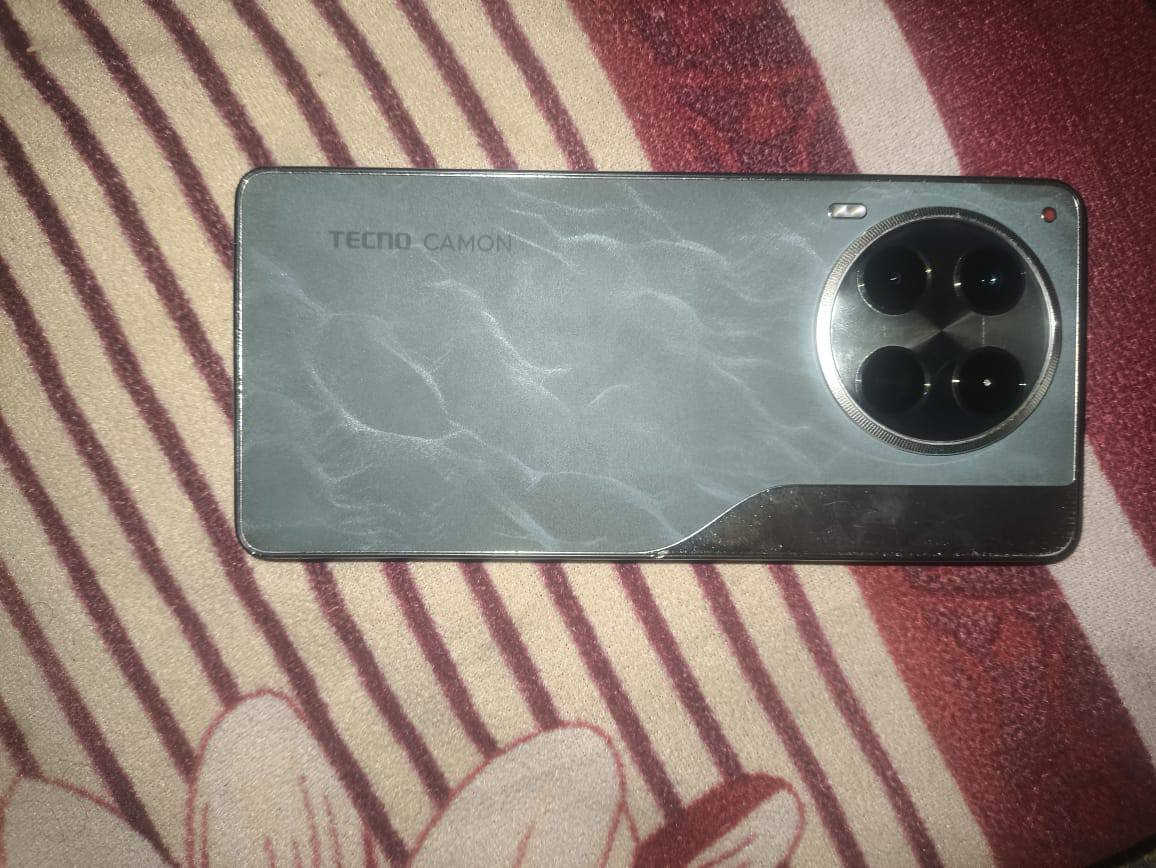 جهاز للبيع تكنو كامون 30 برو 5G نضيف بيع مستعجل الذاكره 512 عشوائية 12 مكاني كربلاء تصال فقط  ***********
