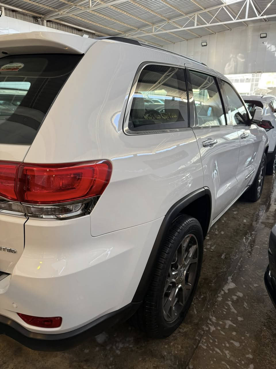 جيب ليمتد موديل 2019 وكالة هارلم
مكفوله كفاله عامه من البارد والشخط 
ماشيه 43 
بنوراما معروفه الموصفات لميتد 
رقم شمالي 
معارض البياع معرض ألماسه 
استفسار ***********
