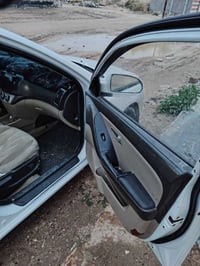 لنترا موديل 2008 سونار مرفق مع المنشور سعرها 85وبيها مجال 07800921325