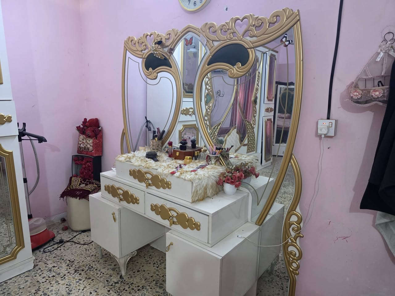 السلام عليكم عندي أغراض بيت للبيع


**إذا كنت صاحب هذا الإعلان وتريد حذفه لأي سبب، رجاءا أرسل رسالة إلى الدعم الفني**