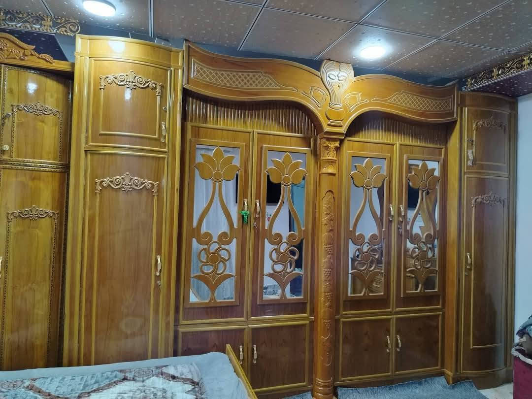غرفه للبيع نضيفه كلش مستعمله قليل الشراي يتصل ع الرقم  ***********
