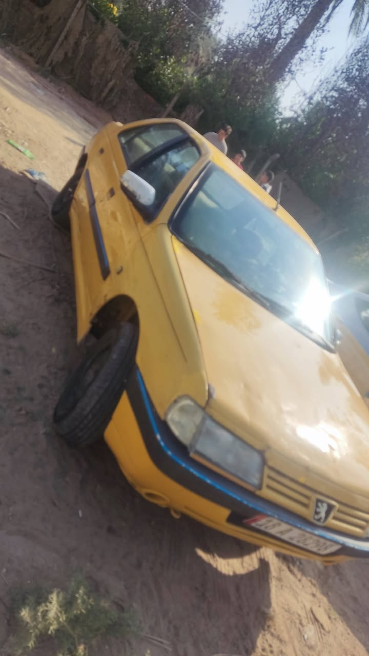 السلام عليكم
للبيع بيجو 405

موديل 12

رقم بابل انكليزي 

مصفره هيئه وغرامات 

السعر 20

مكان السياره كربلاء 

للاتصال 

***********

مكلف بلنشر
