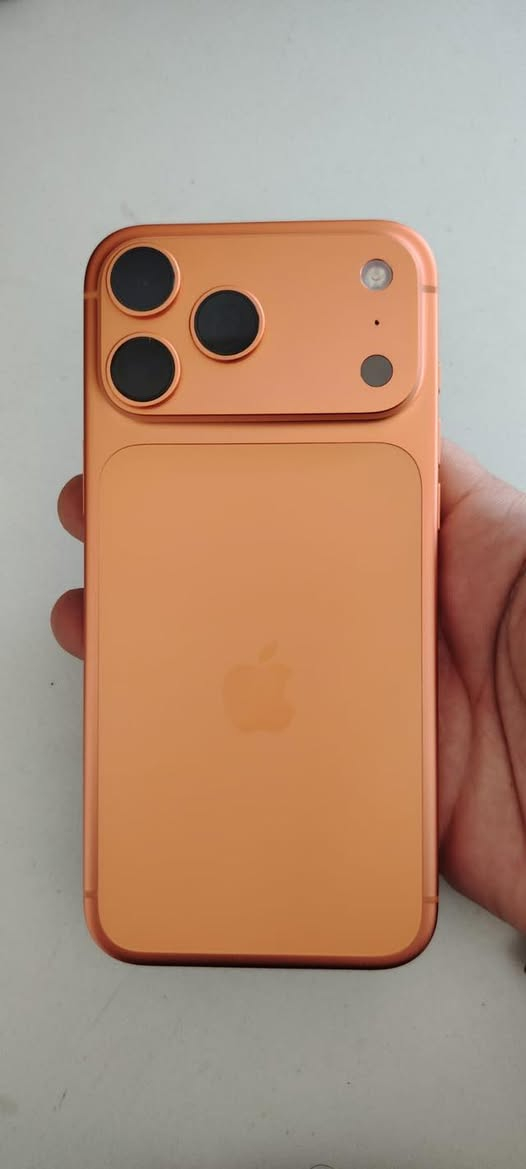 السلام عليكم ايفون 17 برو ماكس شريحه الكترونيه ذاكره 256 استعمال لمدة 4 ايام مشحون 10 مرات فقط نضيف جدا جديد مابي اي شخط مكفول ضمان سنه وكاله على الفحص كل غراضه كامله السعر مليون و800 الف 
   مكاني بغداد السيديه


**إذا كنت صاحب هذا الإعلان وتريد حذفه لأي سبب، رجاءا أرسل رسالة إلى الدعم الفني**