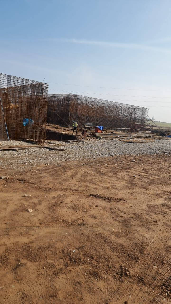 السلام عليكم كادر نجارين حدادين متفرغ نشتغل باليوميه قطعي نشتغل كافه لمحافظات
***********
