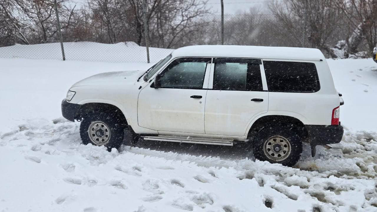 پاتڕۆڵ ٢٠٠٤ علوج مەدەنی بەشەرت 
گێر و مەكینە تازە تەشفیتە سەرف و دوكەڵ و سەوت بەشەرت تەقە و ڕەقەی نیە چوار تایەی تازەی لە ژێرە 
هەموو گیانی ڕێكو پێكە مەسرەفی تیا نیە 
تەقیوی نیە كامل بۆیاخ كراوە بۆ جوانی چەكوشی پێوە نیە پێشو دوای كەپسە
***********
سعر ٧٦ گەڵا

Admin❤️💐 دخان, السليمانية
