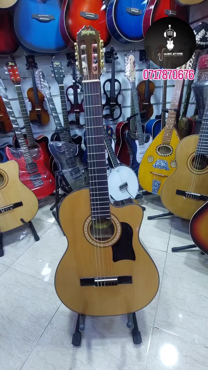 🎸 كيتار كلاسيك بتصميم راقٍ
🎶 جودة صوت عالية
✨ اختيار أنيق لعشاق الموسيقى
📩 تواصل معنا الآن


**إذا كنت صاحب هذا الإعلان وتريد حذفه لأي سبب، رجاءا أرسل رسالة إلى الدعم الفني**