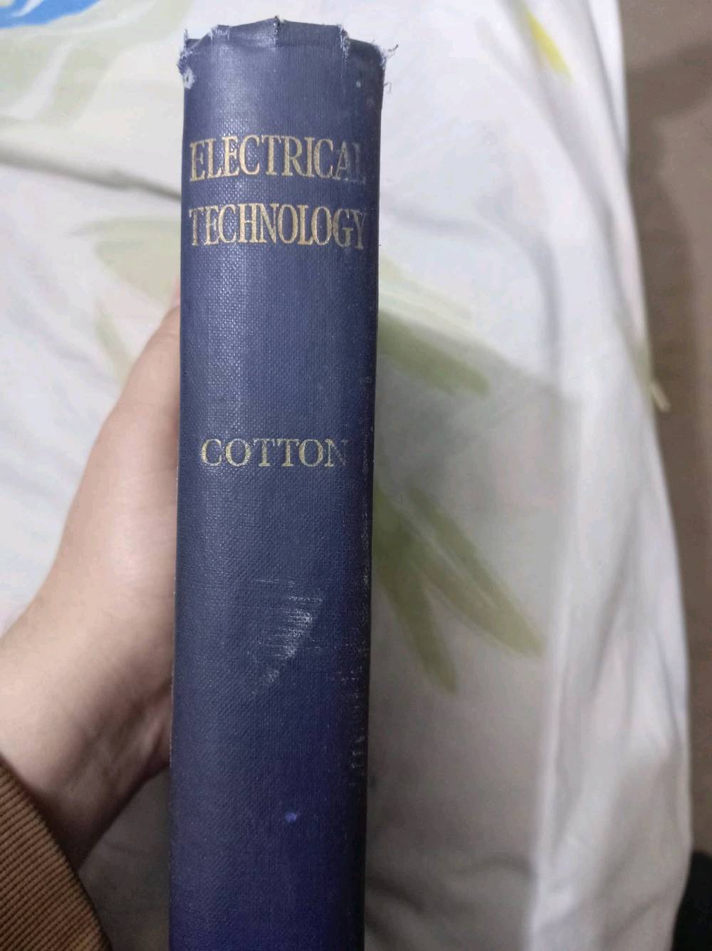 التقنيات الكهربائية
كوتون
السعر ١٠
يوجد توصيل لكل انحاء العراق
*********** 