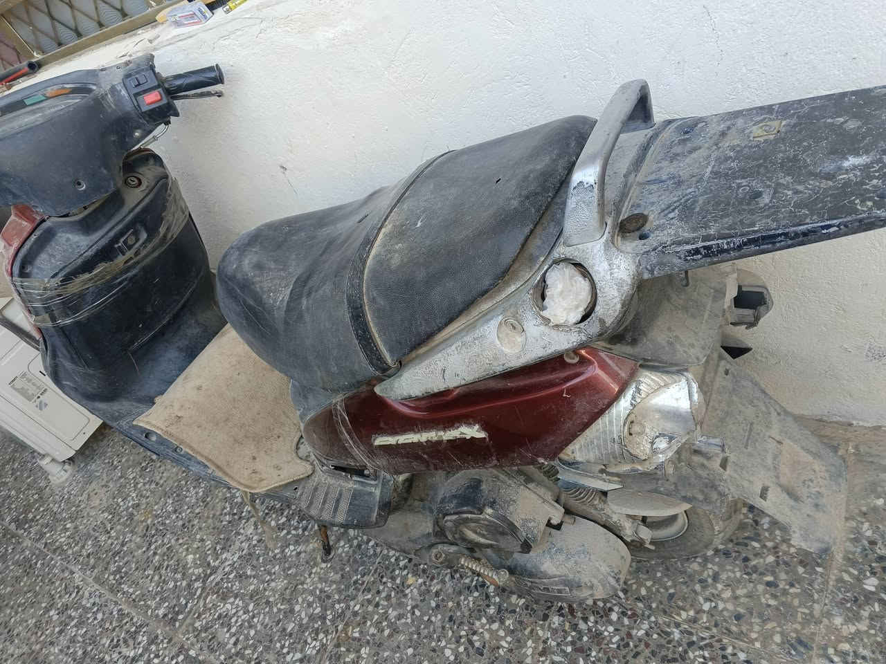 سلام عليكم فضائي 140دراجه عاطله أبيع كوم حديد كفراتها البقيه موجود لأستفسار اتصال ما أرد عله الخاص الشراي يتصل ***********
