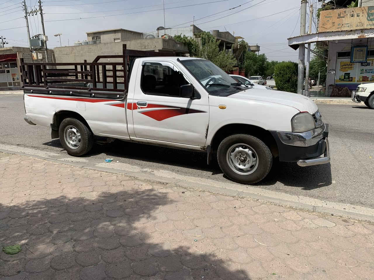 نیسان پێکاب٢٠٠٦
پێنج قولاب
ئاڕمی بەصرە
بەشەرتی ئەولەویات و نەبوونی کێشە
چوار تایەی نوێ
گێڕ و مەکینەی کێشەی نیە
لێدراوی لە پێشەوە لای سەکن هەیە بەڵام شانصی ساغە 
شوێن قەڵادزێ
***********
