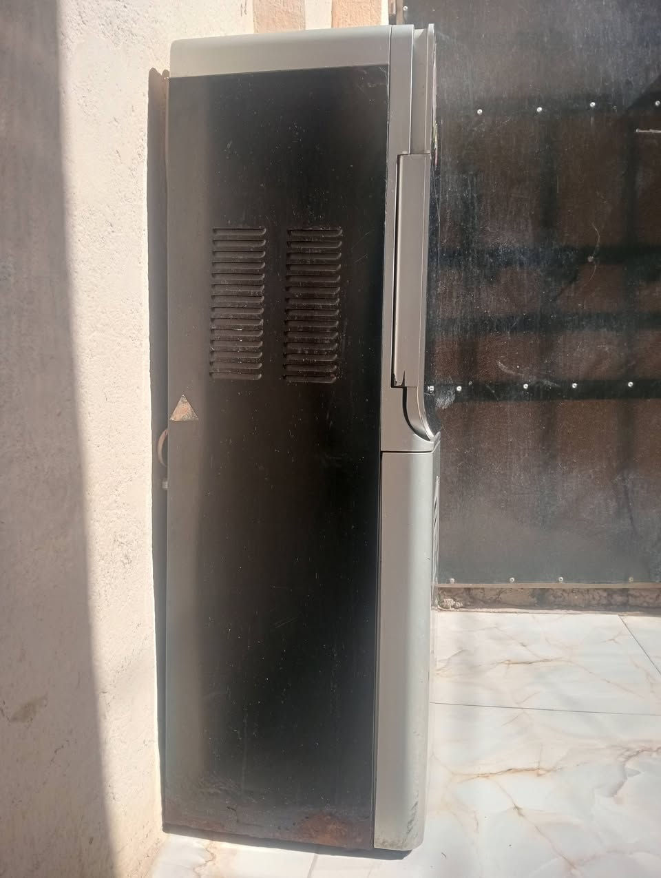 السلام عليكم عندي براد نوع نوال لبيع
(( انته بيش يفيدك اكتب بل تعاليق )))
عنوان حله شارع 80 كربلاء 
(((( نقص بي غاز وبواري))))
 الباقي كله شغال 100% 
لتواصل واستفسار وتساب فقط  (((***********)))
