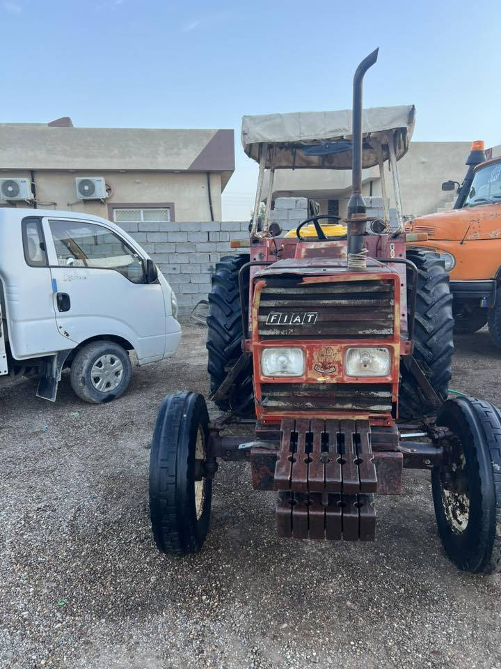 اسلام عليكم فيات حجم780 كتاب شركه  محرك شركه هيكل بلادي موديل 82 تخم تاير السعر 10رقم الهاتف ***********
