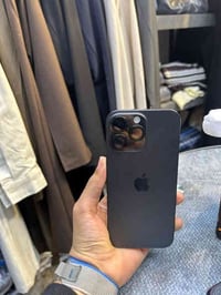 آيفون 16 برو ماكس لون اسود بعده بل ماستر صارلي ٣ اشهر من مآخذه بطاريته...