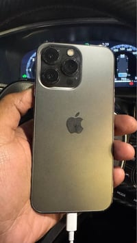 آيفون ١٣ برو ذاكره ٢٥٦ لون اسود أمريكي  الجهاز مكفول نضافه ١٠٠ بل ١٠٠ ...