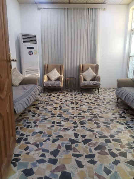 تم تنزيل/تم تنزيل السعر  بيع مستعجل ومناسب/السعر السابق 97/السعر الحالي 90مليون/بيت للبيع حي الحكم///طابق ونص/سنة البناء 2016

تفاصيل اكثر/المساحه 100/واجهه 8*ونزال 12/مقابل خدمات/قرب مدرسة 

ط1كونكريت مسلح/غرف نوم 2 وصاله ومطبخ واستقبال وحمامات داخليه وخارجية/

ط2عكاده//غرفة نوم وصاله صغيره/وصحيات
_____________________________________________
{{#مكتب_الشاهد_للعقارات_في_السماوة }}
________________________
#للاستفسار الاتصال📞 او مراسلتنا عبر الواتساب 📲

《 ***********🛜》

 #عنوان المكتب سايدين حي الحكم قرب صيدلية الحكم
#ملاحظة: لعرض عقارك ماعليك سوى مراسلتنا 
عبر بريد 📩الصفحة او عبر الواتساب📲
{{👍#تابع_الصفحة لتصلك عروض مكتبنا 🫰🏛}}•

#الشاهد_بصمة_قيادة_ومنهج_واضح
