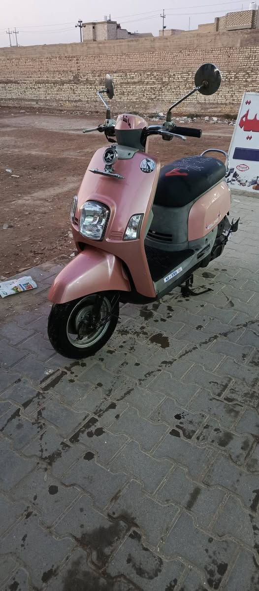 بوليس للبيع مال حاويه صرله 20 يوام من نزلته كفاله 2008 ختم واحد فحصل وين مايعجبك سعر مليون وبيه مجال قليل مكاني نجف كوفه شراي يتصل ***********
