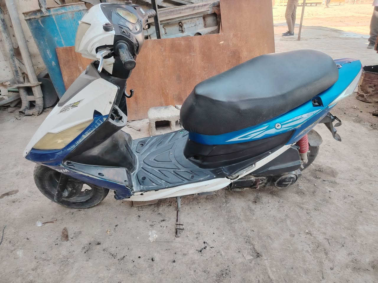 السَلٱمٌ عـَلـْيگمّ-ۈرحـْمّـٌة ٱللـّہ ﯙبُرگـّاتہ
للبيع ماكس كوري موديل 21 دراجه كامله مابيها كل نقص
كهربائياتها شغاله ب400 وبيها مجال  مكاني بعقوبه الرحمه


**إذا كنت صاحب هذا الإعلان وتريد حذفه لأي سبب، رجاءا أرسل رسالة إلى الدعم الفني**