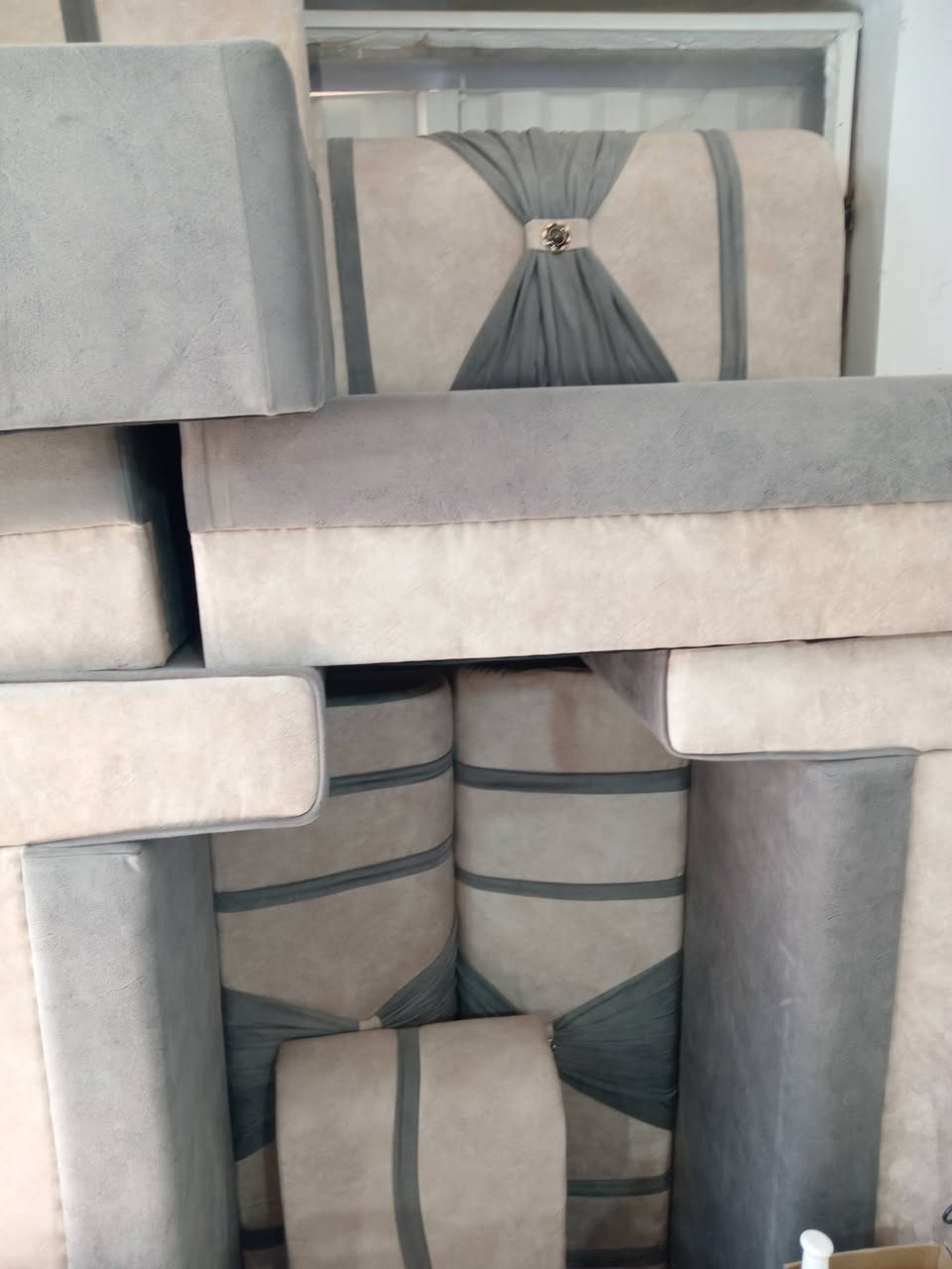 بسم الله الرحمن الرحيم
تم وصول حاويه ديوان ١٠ مقاعد السعر ٣٠٠ الف
العنوان كربلاء الحر القادسيه قرب الحديقه
واي استفسار ***********
