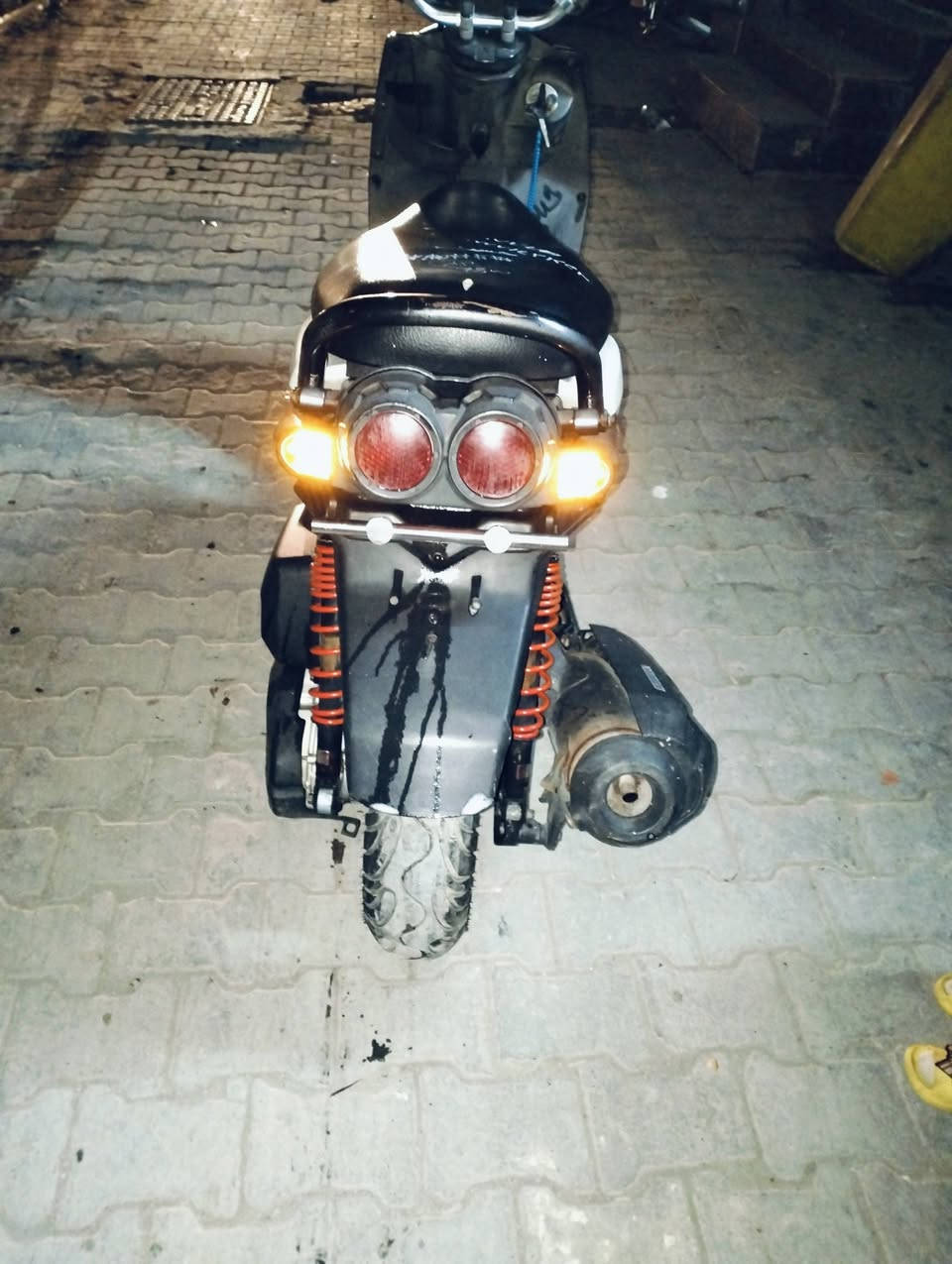 سكنس جبلي صار شهرين نازلة من الرمبة دراجه جديدة كلش سعرهة مليون وربع
***********
