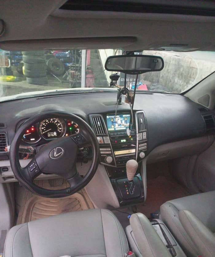 🚨🔥 جيب لكزس 2006 – فخامة وقوة بسعر لقطة! 🔥🚨
🚙 Lexus جيب موديل 
✨ سيارة فخمة + ارتفاع + هيبة على الطريق ✨
🛠️ الحالة الميكانيكية:
✔️ محرك شغال وبخدم (60%)
✔️ جير وبكس بحالة جيدة
✔️ مناسب للاستخدام اليومي والسفر
📋 نتيجة الفحص:
أمامي يمين: C (ضربة خفيفة)
أمامي شمال: A+
خلفي يمين: B (قص بسبب الشنكل)
خلفي شمال: A+
💥 مميزات بتهمك:
✔️ دفع قوي وارتفاع مناسب للطرق 👌
✔️ فخامة وراحة لكزس المعروفة 👑
✔️ يتحمل وشغل واعتمادية عالية
✔️ سعر أقل من السوق بفرق واضح
🔥 ليش هاي صفقة نادرة؟
جيب لكزس بهالسعر شبه مستحيل تلاقيه!
📍 المعاينة خير دليل
📞 للتواصل الجاد فقط
🚨 اللي بدو جيب فخم بسعر اقتصادي يلحق حاله! 🚨


**إذا كنت صاحب هذا الإعلان وتريد حذفه لأي سبب، رجاءا أرسل رسالة إلى الدعم الفني**