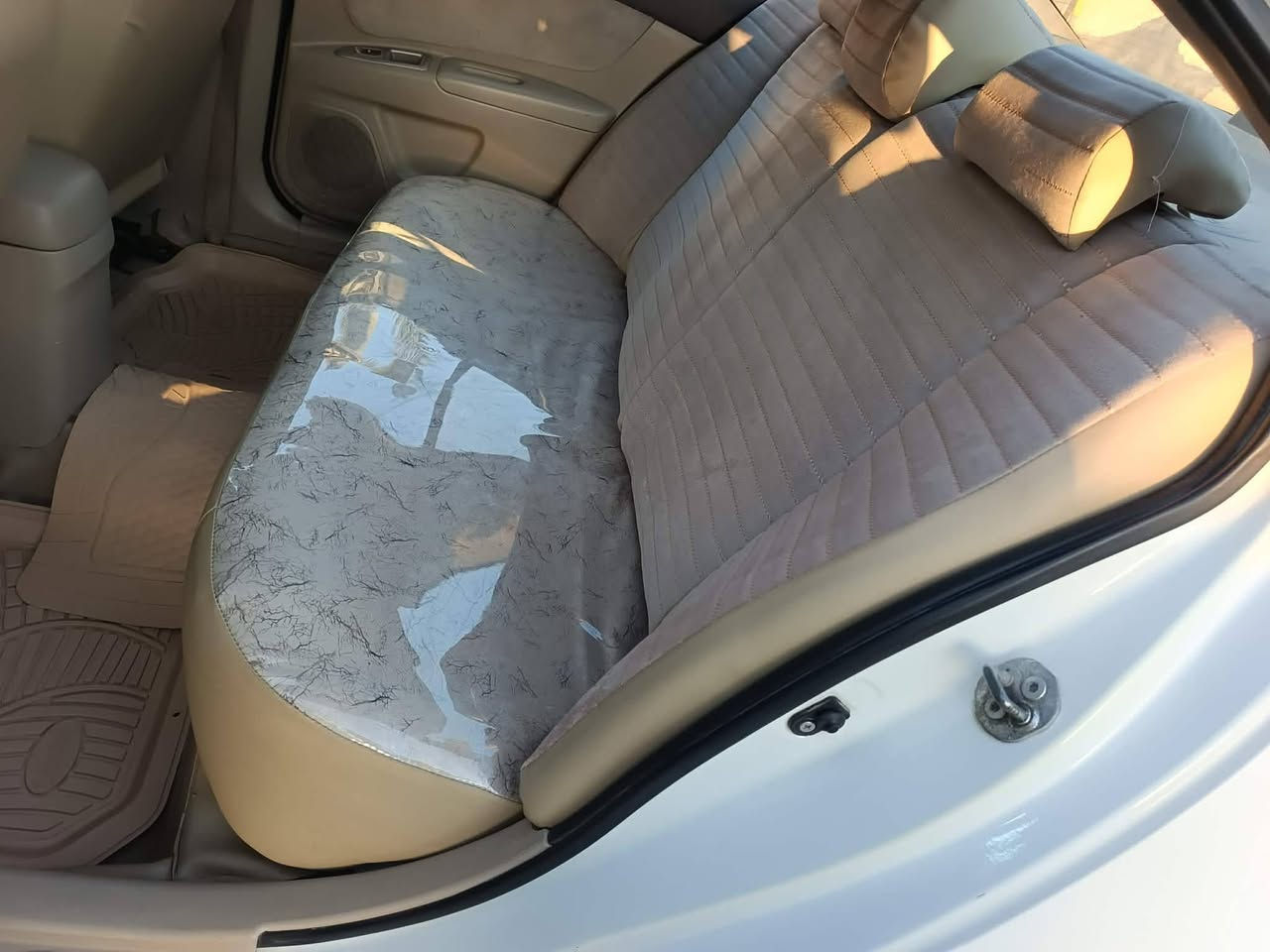 سلام عليكم شباب  اوبتما 2008 وارد امريكي مكينه 2400 ضره جاملغ الامامي مصبوغة حزام لجماليه سياره كامل مواصفات سياره جديه معنه الكلمه  السعر 105 بيه مجال بسيط العنوان بابل قرب شركه الرنا وشراي بيه خير ويدلله  رقم الهاتف ***********    ***********
