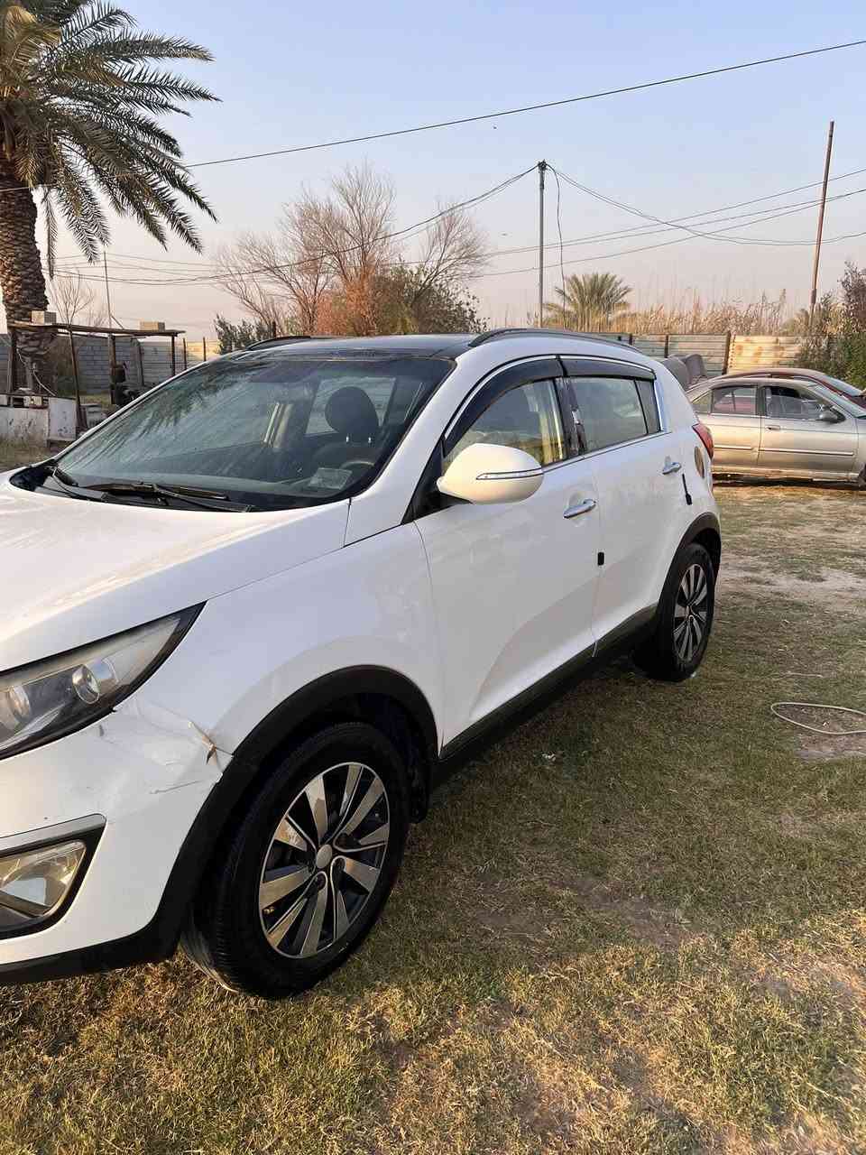 سبورتج 2013 خليجي فول عده البصمة
ماشية 156 الف 
المواصفات
1- بانوراما 
2- شاشة
3-حساسات خلفية
4- سستم اناره داخلي ع تلفون
5- جام يصعد ويه القفل 
6- هوك خلفي بلادي
7- ايكو 
8- لد نهاري 
9- اشاير بالمري
10- شاشة تبريد
11- رقم بغداد شبه مميز
12- تجوه وحاملة أكواب خلفية 
تدفئه تبريد ثلج
وباقي المواصفات معروفة
*********** واتساب فقط
راسلني خاص ادزلك سونار
السعر 120
