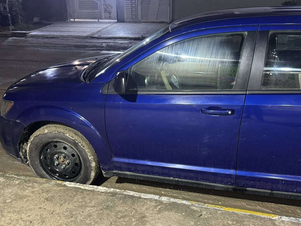 السلام عليكم جورني 2012  للبيع 4 سلندر للبيع في الناصرية السعر 90  وبيها مجال صورة الفحص موجوده وي الصور داخل المنشور الاتصال *********** حبيبي هذا الموجود لا تتصل وتسولف وليش وشبيه ومنين وشوكت هذا الفحص اقرا زين وبعده اتصل
