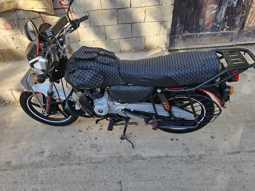 سلام عليكم بوكسر للبيع موديل 22( مرقم )تحويل ثاني يوم  مكفولة كفالة عامة مال جناي مكاني ديالى بعقوبة ***********
