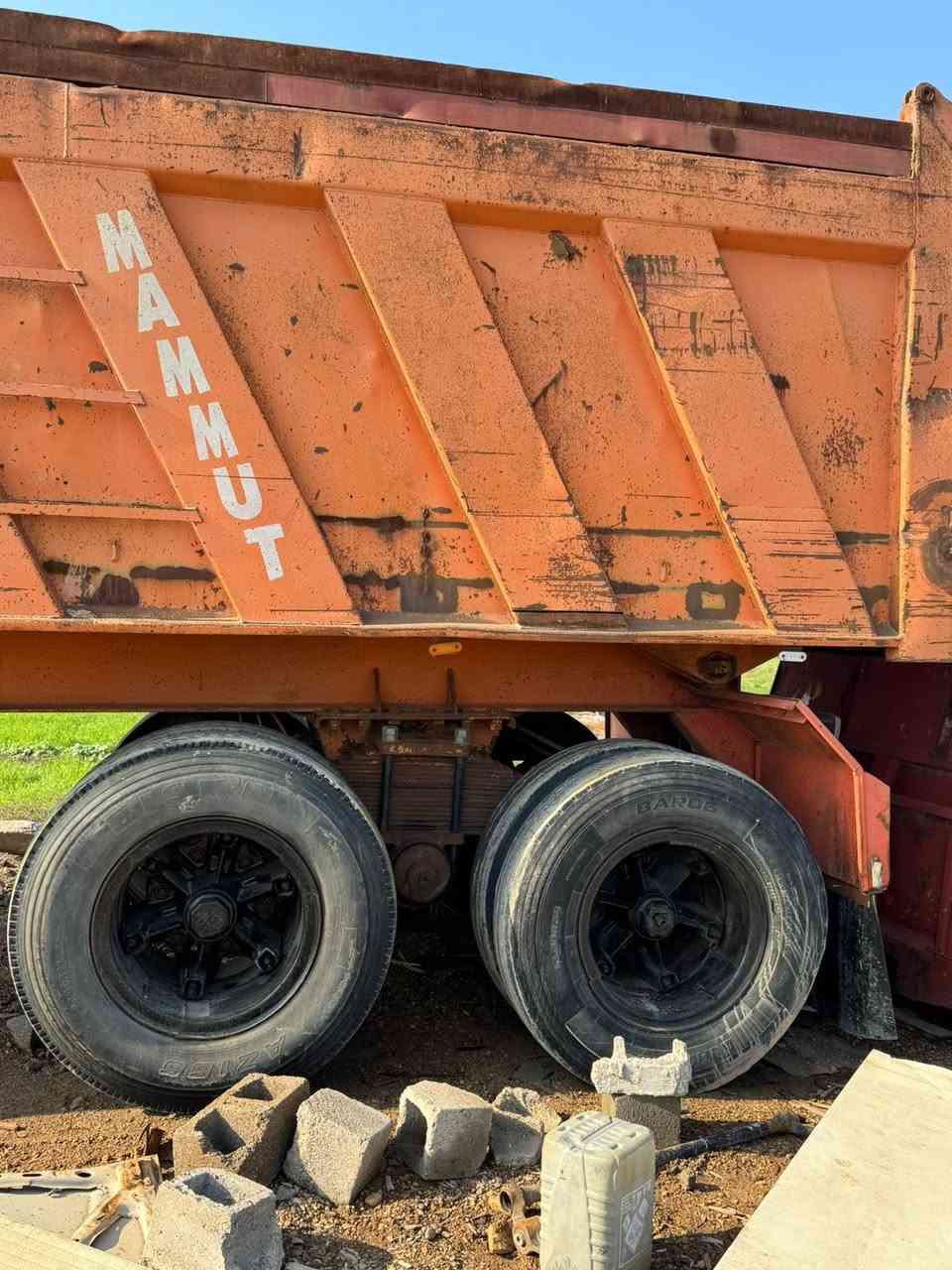 سلام عليكم عربانه البيع مكفوله كفاله عامه تخم تاير  عربانه جديده السعر 90وبيه مجال لاتصال ولاستفسار ‭٠٧٧١ ٤٩٤ ٠٧٦٩‬///‭٠٧٨٠ ٩٦٤ ٢٨٩٩‬
