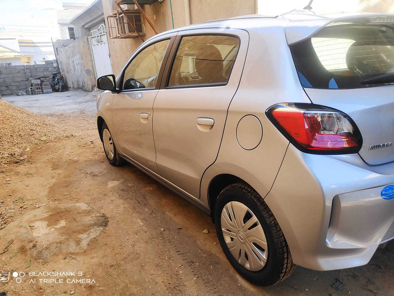 سلام عليكم
مسيوبوشي ميراج 2024 وارد امريكي حادث موضح في الصورة شوية من البنيد ماشية 22 الف ميل سيارة دخول جديد بدون ارقام تترقم جميع المحافظات مواصفات 
شاشة كامرة رادار  كروز سرعة مانع انزلاق حاكية بلوتوث سيارة جديدة جدا سعر95 وبيه مجال بسيط مكان كربلاء ***********
