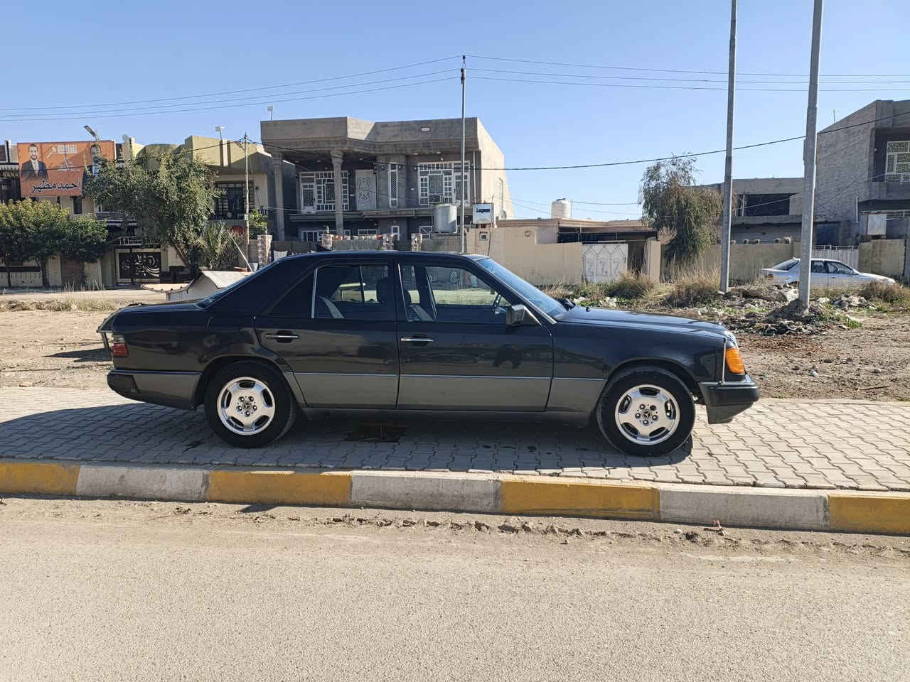 سلام عليكم مارسدس دب للبيع موديل 92رقم بغداد تحويل ثاني يوم سنويه لل 27 سياره جديده بدون خياس كفاله من لخياس فتحه سقف تخم تاير جديد محرك بلاد صار شهر من شاده كهربائيات كلها شغاله تدفئه شغاله كشنات كهربائيه السعر خاص اتصل ودلل ***********
