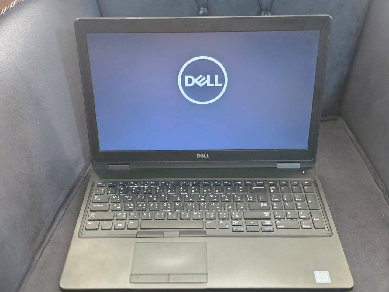كلللش نظيفة وما مستخدمة 
الجيل:7

المعالج : cori 5

RAM : 8G

SSD:256

شاشة : 15.6

كارت شاشه داخلي 4كيكا

الحاسبة  مع موس مع حقيبه مع شاحنه

السعر 325 الف او مراوس ايباد جديد

(((((للعلم الحاسبة جديده مو بالة)))))
***********
