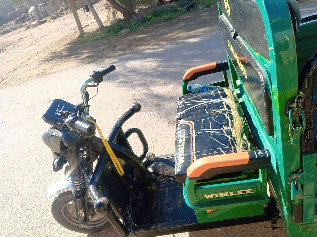 السلام عليكم ستوتا للبيع شحن موديل 2025 بطاريات جدد 6حجم كبير ماناقصهه اي شي كامله مكمله من كلشي السعر مليون و150وبيهه مجال مكان ديالى الخالص اتصل ودلل ***********
