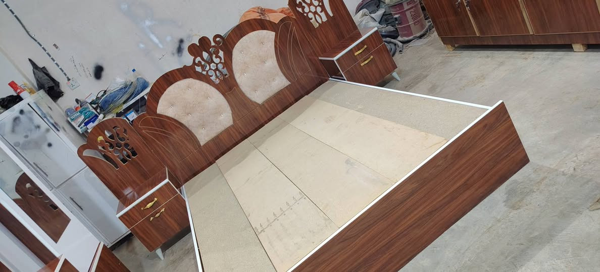 معرض رافع التميمي للاثاث المنزلي الجديد والمستخدم العنوان الحويجه فلكه شارع اطباء مقابل مجمع القادسيه
للمفروشات . . ***********.
