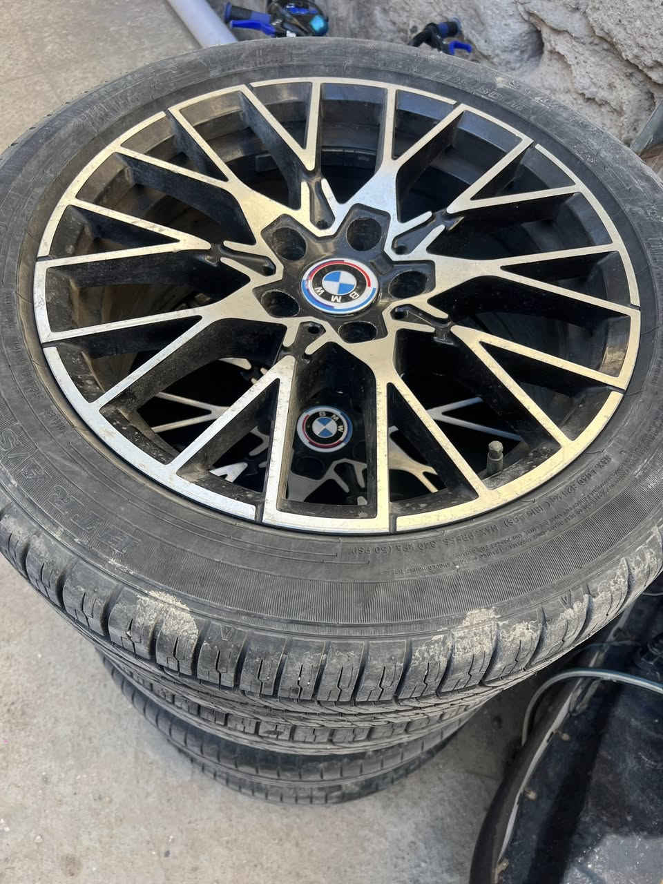 للبيع فقط السعر 500 الف

حجم 18

***********
