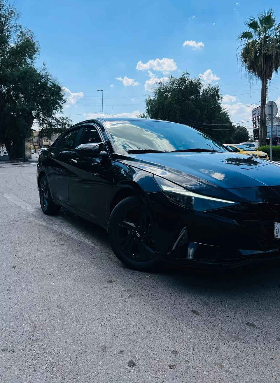 Hyundai Elantra 2022
هيونداي النترا 2022
وارد امريكي 
محرك. 2.0 دوش
 مواصفات نص فول 
شاشه كاميره خلفي 
بصمه شغال عن بعد 
رادار امامي 
ستيرن تحديد سرعه تحديد مسار 
بعد هوايه مواصفات بيها
  سياره ماشيه 70ميل تقريبا 
سياره مكفوله من آي نواقص كله 
للاستفسار ***********
