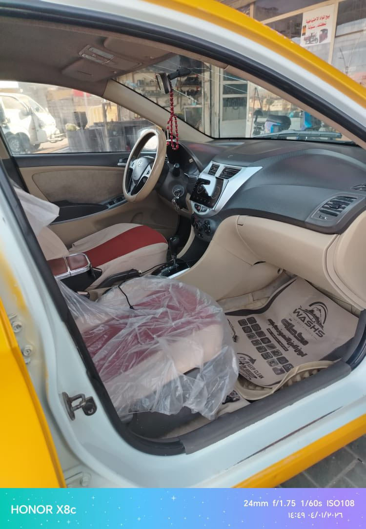 السلام عليكم
شباب اكسنت  2012
مكينه 1600 دكشن عالي 
السياره هسه مصفره هيه وغرامات 
السياره صفره وصفره تعرفون ما تنكفل بيه طخه بيه شخود وكلهن مسويهن بس ضربه قويه ما بيه السياره جاهزه كلش هلوه
السعرر///.👈68 ورقه وبيه مجال واني مكلف بل نشر 

وهاذ رقم صاحبه ***********
